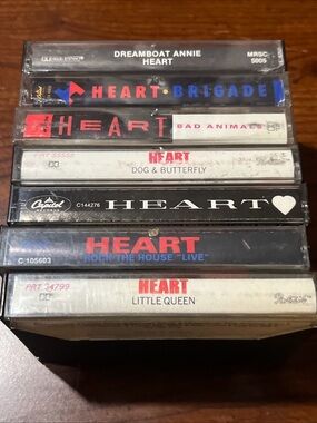 HEART CASSETTE LOT (7)